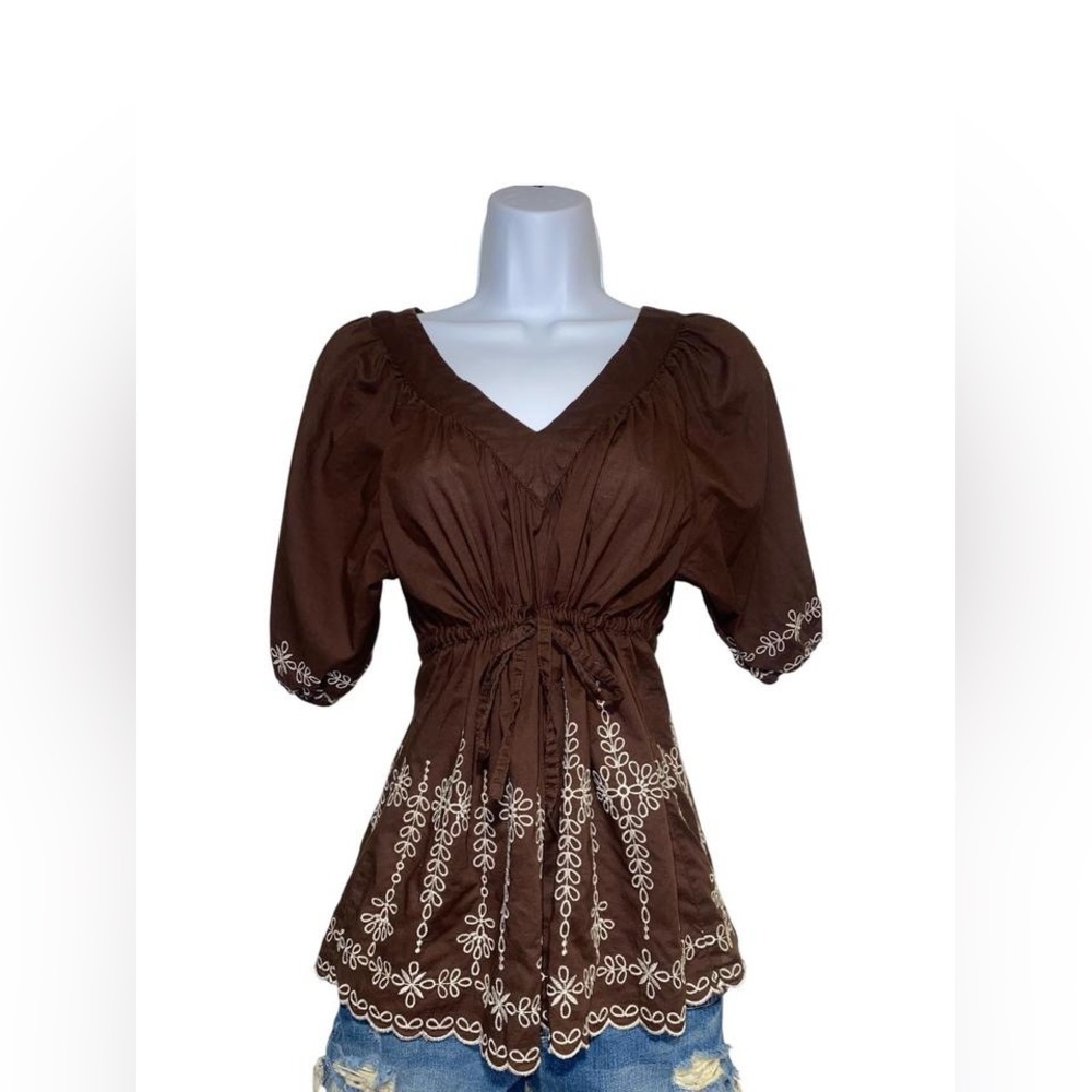 Brown boho babydoll blouse with white embroidered details